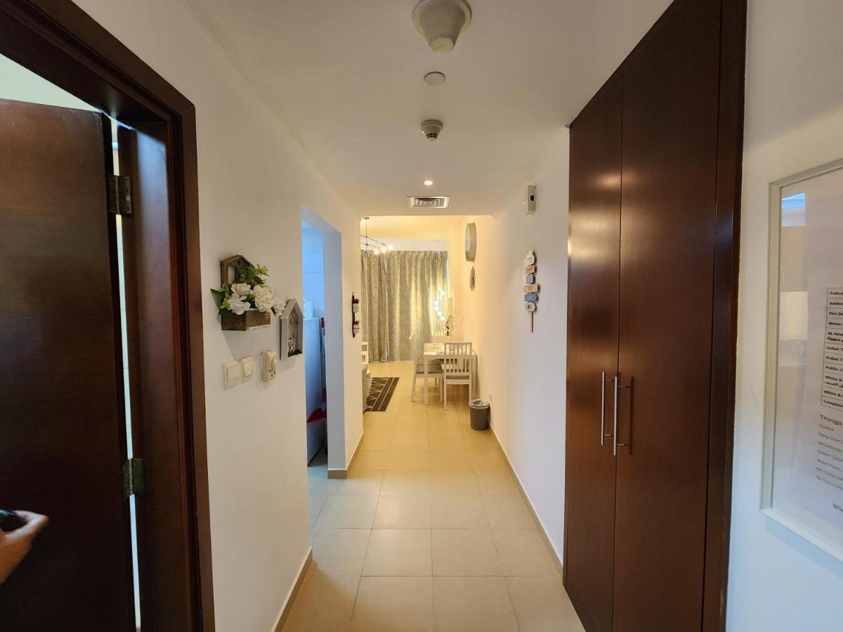 Bright & Valuable, Close To Metro Station Apartment Dubai Exterior photo